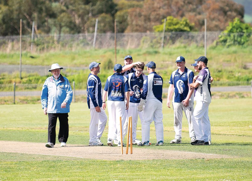 Around the grounds - round three post image