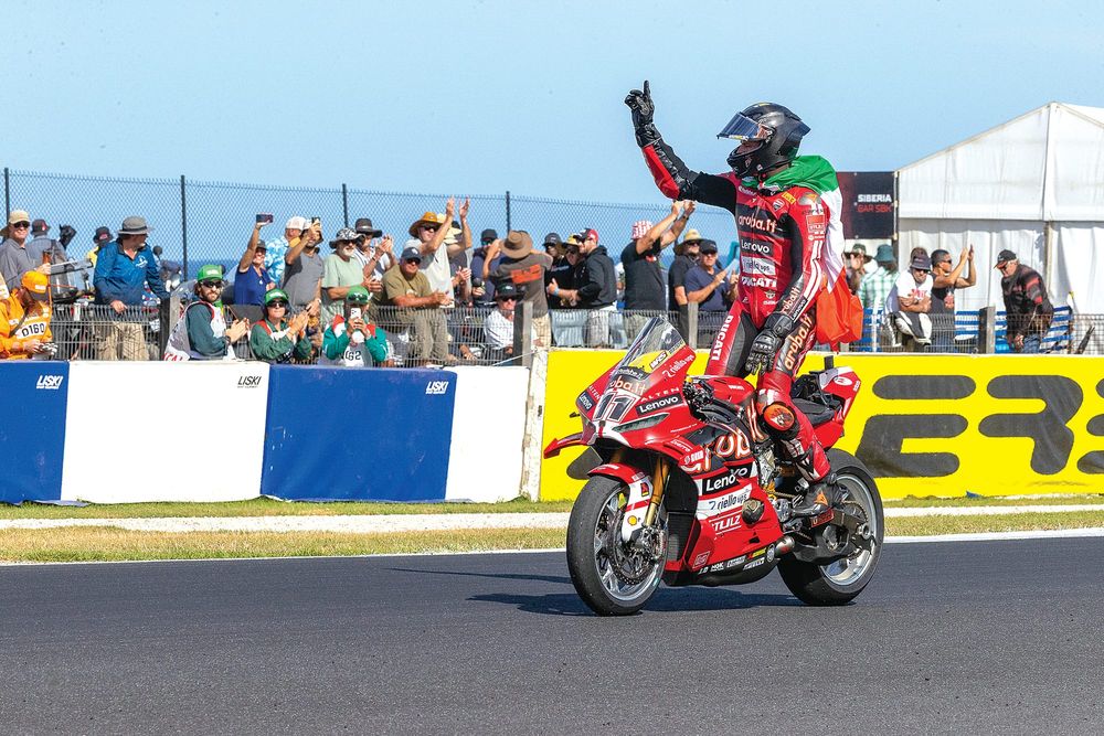 Bulega dominates Phillip Island  World Superbikes post image