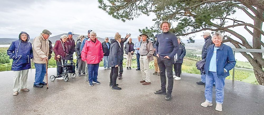 Probus members hit the road for Snowy adventure post image