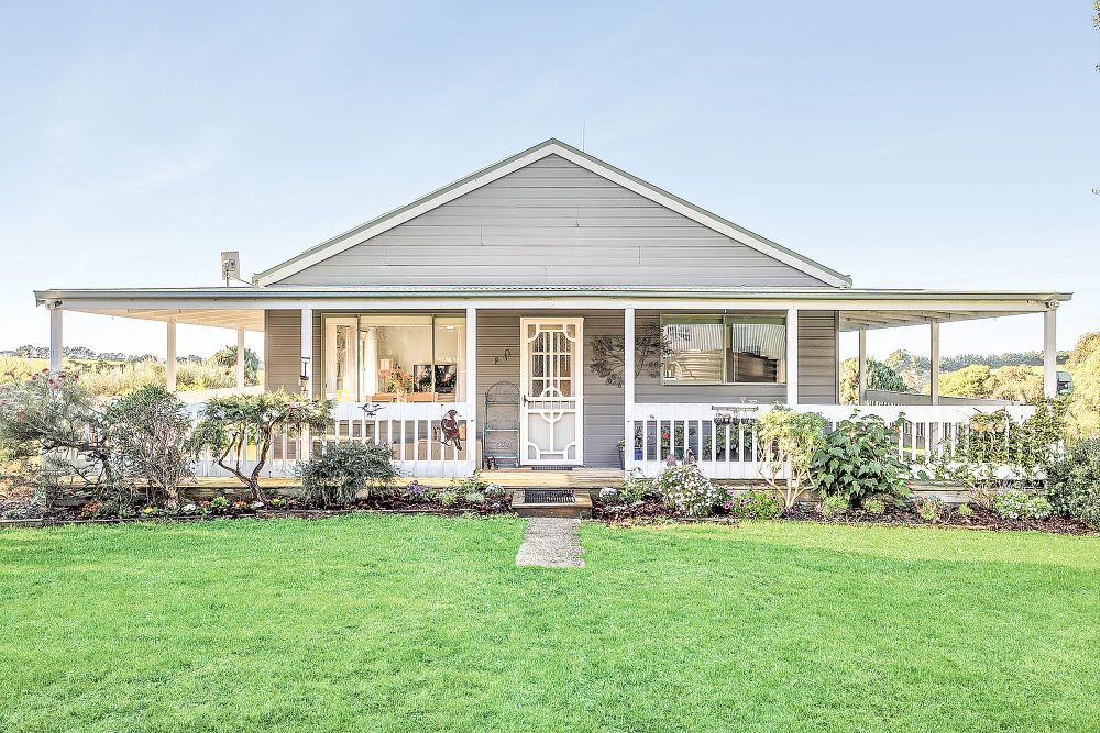 Sweeping Prom views on a Woolamai lifestyle retreat post image