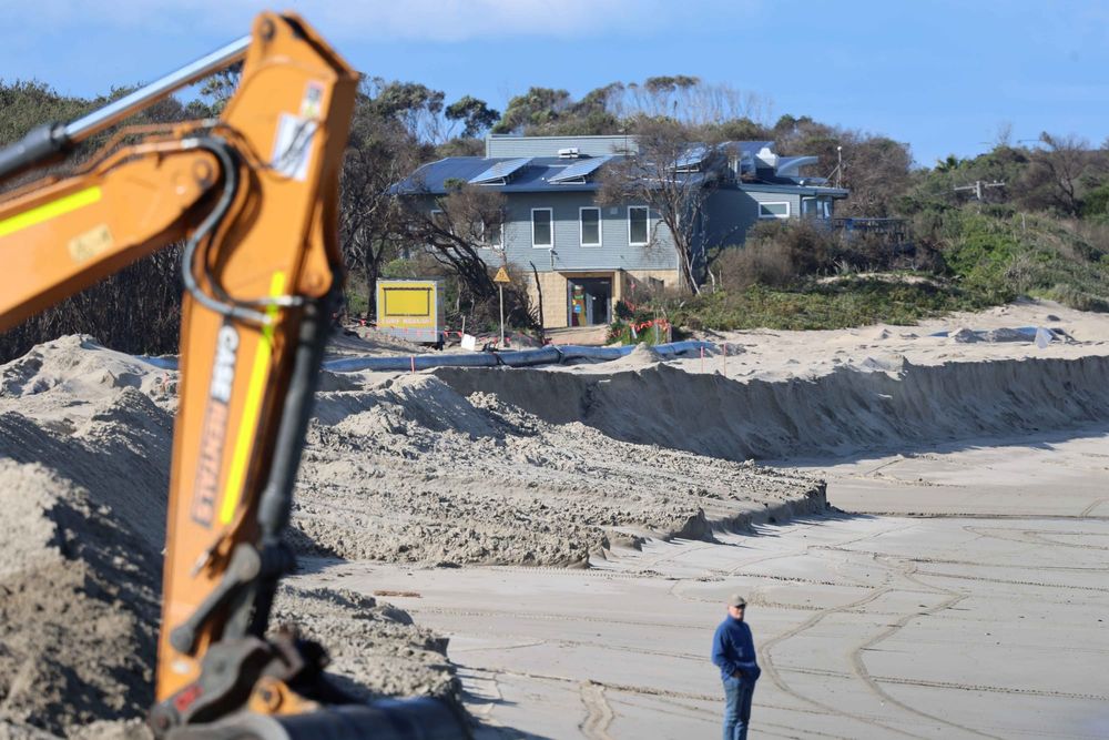 Inverloch dredging wraps up but beach restoration works go on post image