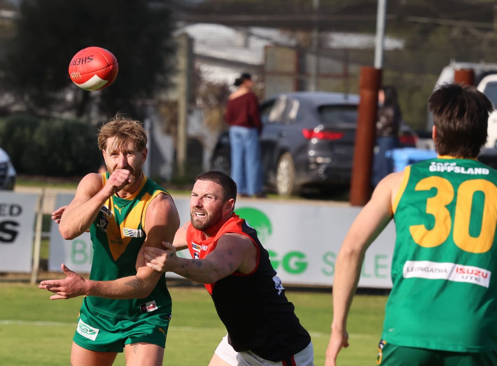 Leongatha Parrots win through to their 10th straight granny post image