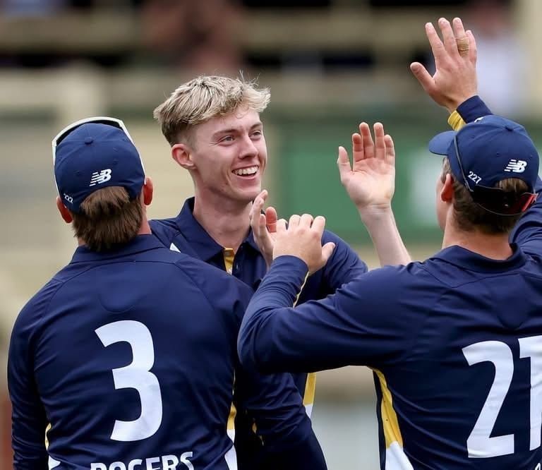Hoekstra stars in first Sheffield Shield match for Victoria post image