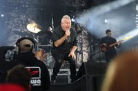 Jimmy Barnes rocks fans on Saturday at Phillip Island post image