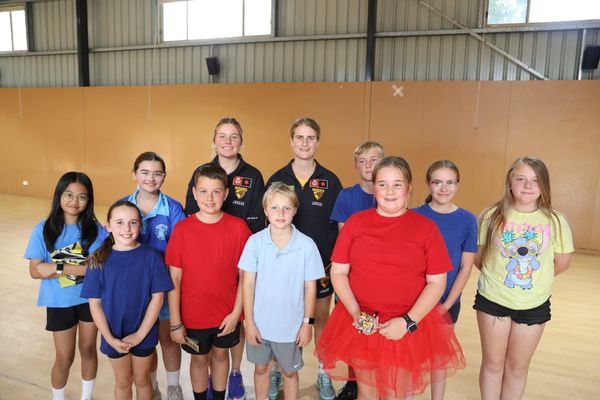 Hawks AFLW stars visit Inverloch post image