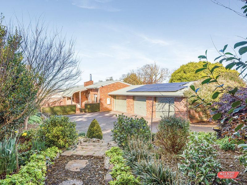 Country charmer set on 1858 sqm of land post image