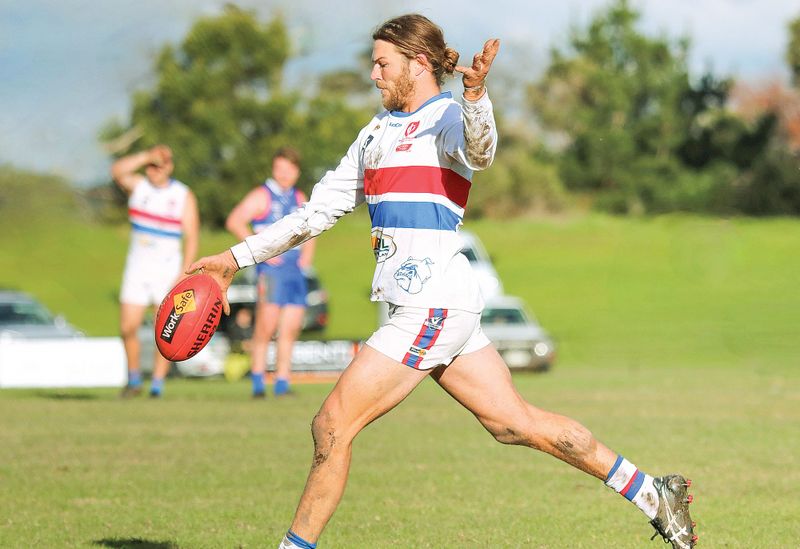 Bulldogs prove too strong in goal-filled Bunyip clash post image