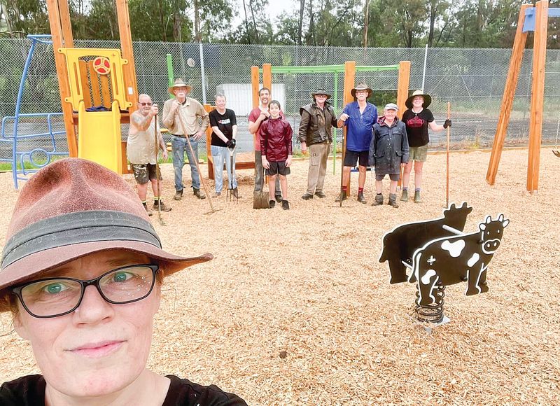 Mulch goes down at new Loch playground post image