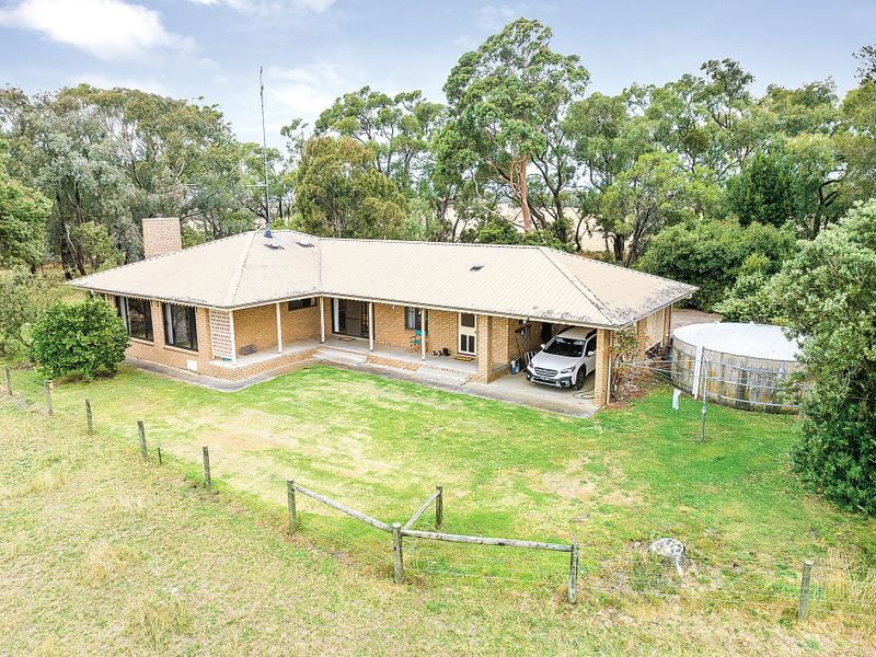 “Springrise” 138 acres of sensational lifestyle grazing land post image