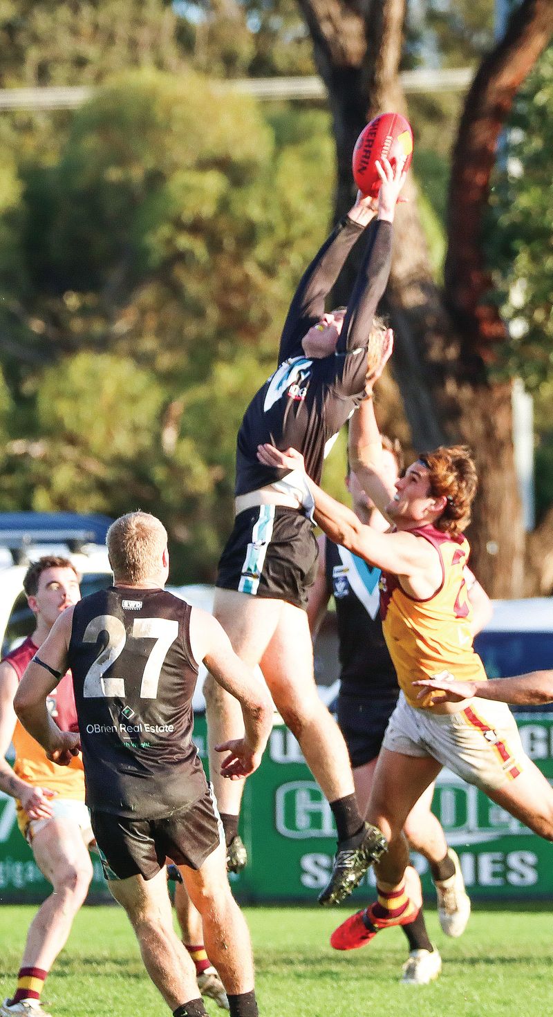 Power escapes Hawks’ fierce challenge post image