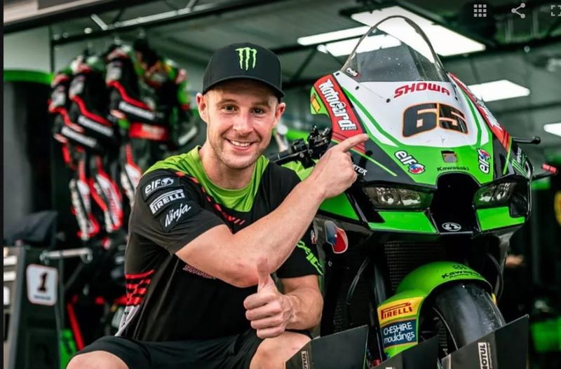 Title still alive as WorldSBK riders head to Phillip Island post image