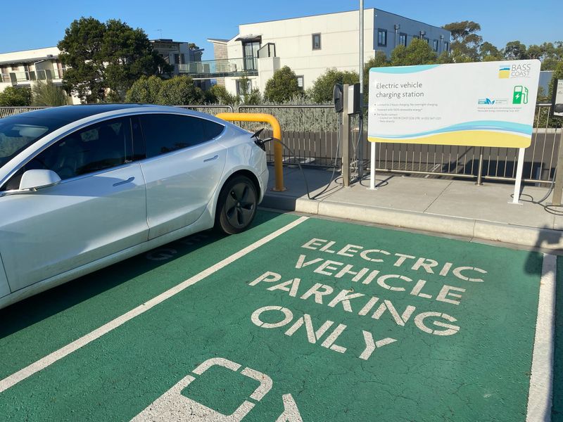 Four new charging stations for shire post image