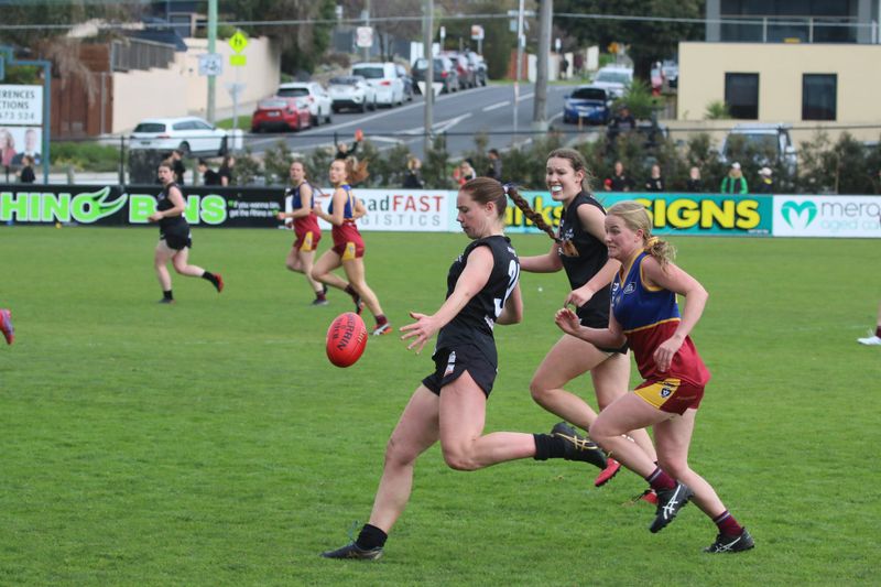 Bass Coast Breakers go down fighting in grand final post image