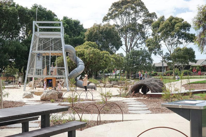 Arms wide open for new Guide Park post image