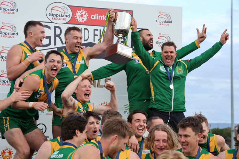 Perfect Parrots make Dyson’s day in Gippsland League grand final post image