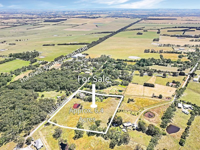 Lifestyle dream on acreage! post image