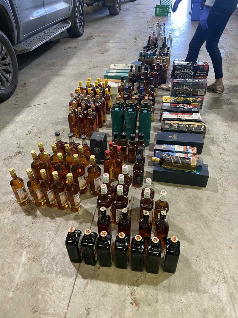 Duo arrested after almost $100K in cigarettes and alcohol allegedly stolen in South Gippsland post image