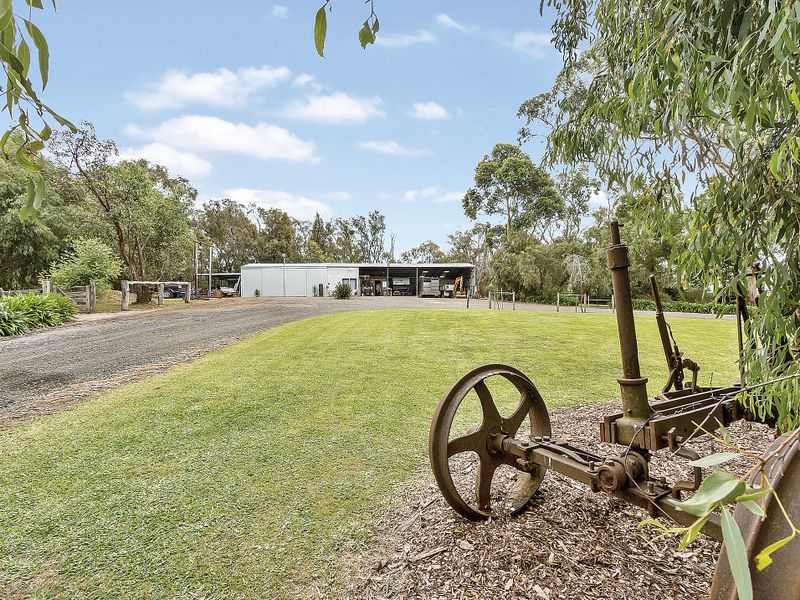 Huge home on stunning block post image