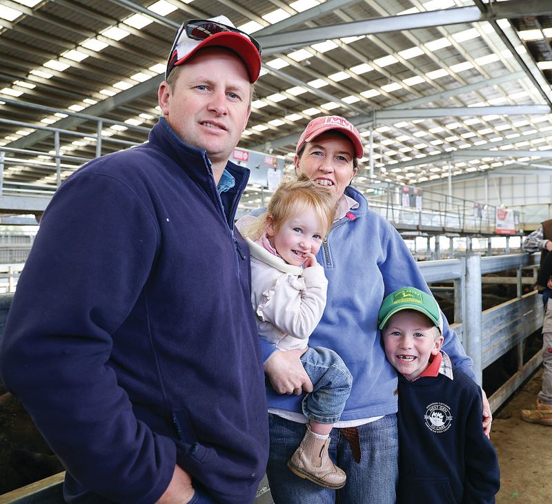 High prices dominate saleyards, as sellers rejoice post image
