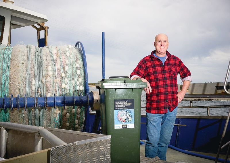 No rubbish overboard thanks to ‘Bins on Boats’ post image