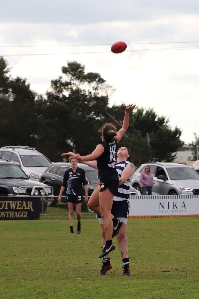 Breakers win on home turf post image