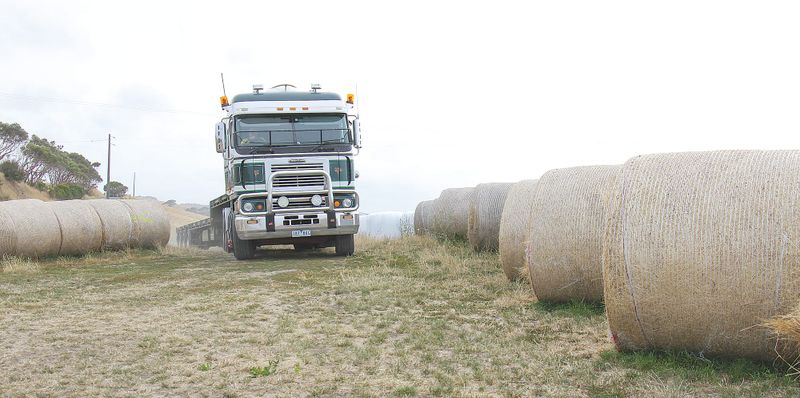Local farmers donate hay for drought-ravaged South Australia post image
