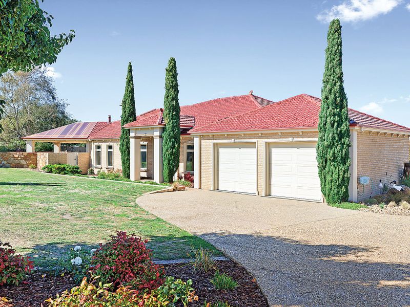 Quality home, 2.74 acres and massive workshop post image