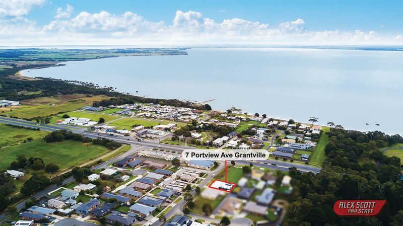 Environmentally friendly home, walking distance to shops and foreshore post image