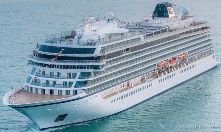 What they did when ‘the love boat’ arrived on Valentine's Day post image