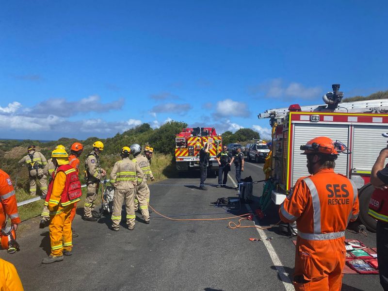 Male rescued from Inverloch cliffs post image