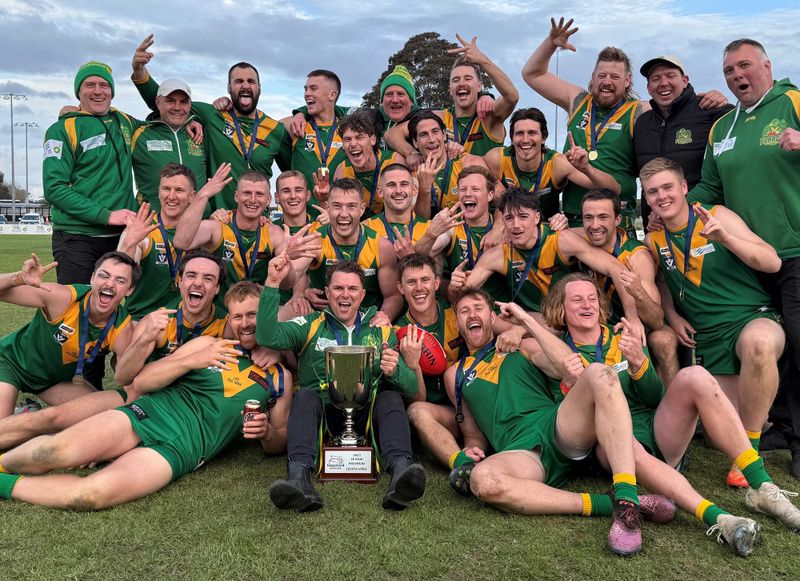 Parrots take 2025 Gippsland flag with near-record win over Traralgon post image