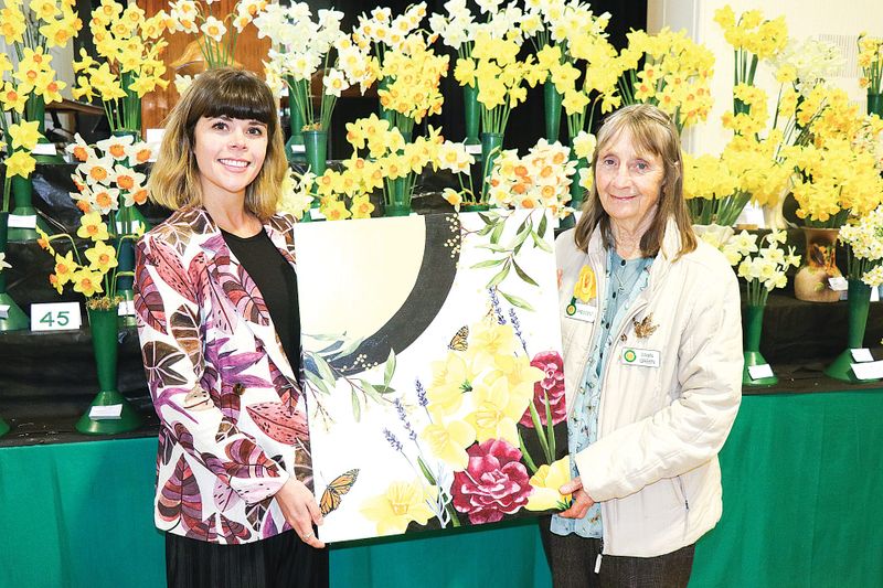 Local artist to judge at prestigious art show post image