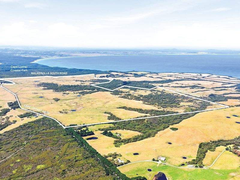 Exclusive coastal landholding of scale post image