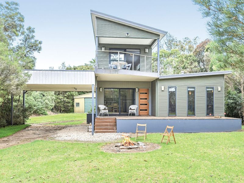 Riverfront retreat in  picturesque fishing village post image