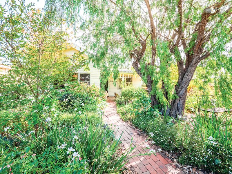 Century-old cottage steeped in character post image