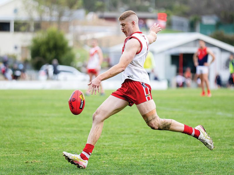 Kangaroos too quick out of the blocks for Demons post image