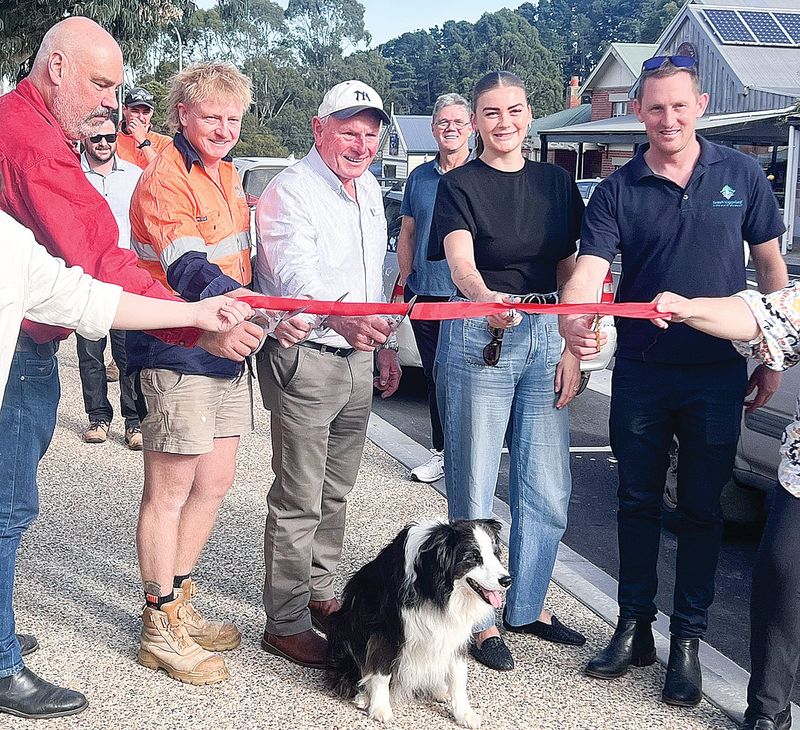 Fish Creek streetscape opens with $2.2 million makeover post image