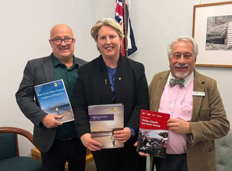 Speaker welcomes Bass Coast councillors to Parliament post image