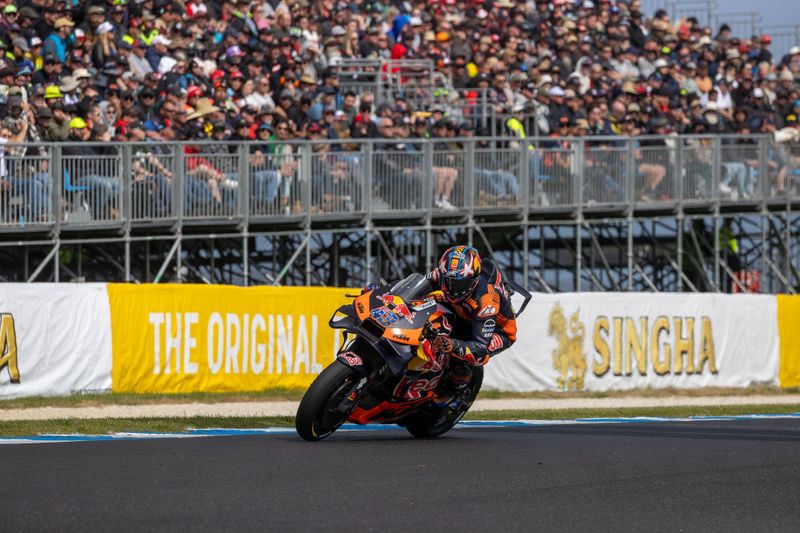 Could private members secure Island circuit’s future? post image