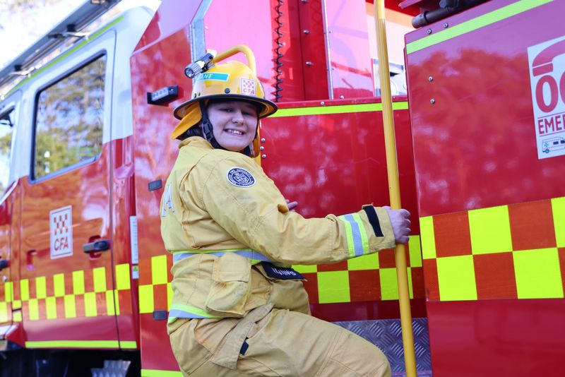 Local CFA volunteers conquer 28-storey Melbourne Firefighter Stair Climb post image