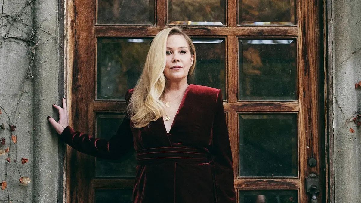 On Christina Applegate, Nostalgia, and Common Connections