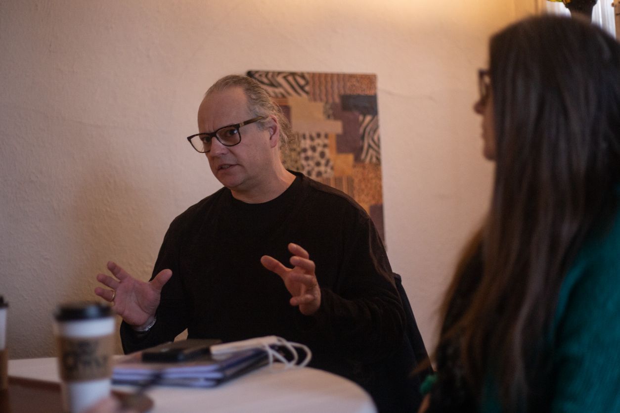 Walter-and-Katherine-Ribeiro-in-their-Wadena-office-on-Friday,-March-25,-2022.-(Shannon-Rathmanner-for-Project-Optimist)