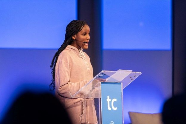 Community Voices ⎸ What’s the glue that connects global youth activists? Social media and more