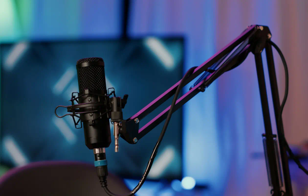 Influencers Take to the Mic: Let's Not Call Podcasts a New Medium for Film Journalism