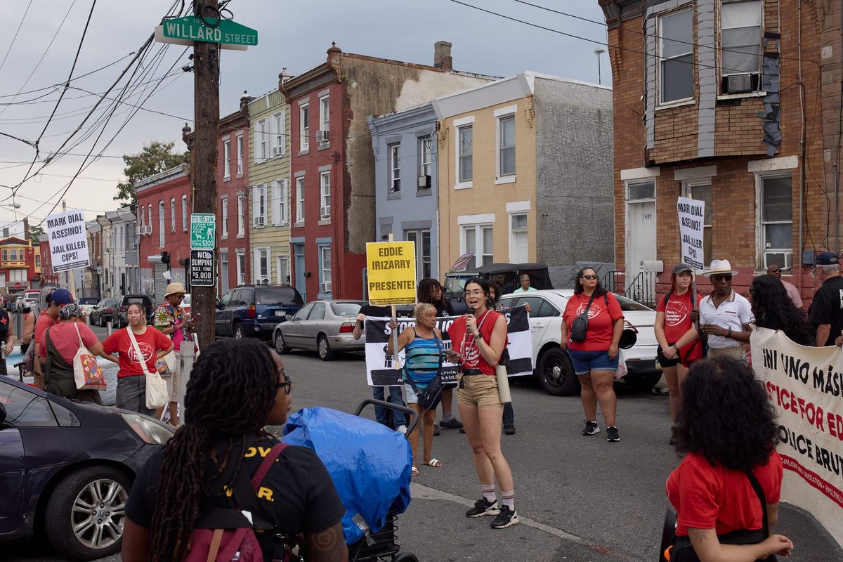 Un año después de la muerte de Eddie Irizarry, decenas de personas se reúnen en Kensington para pedir responsabilidades policiales