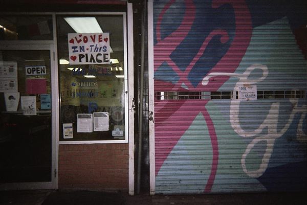 Dime algo bueno: The Kensington Storefront