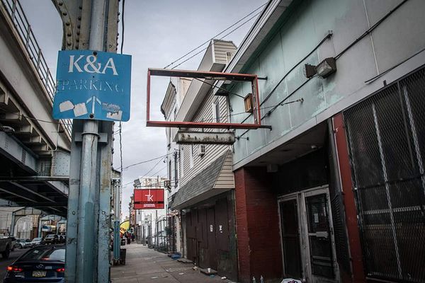 Should the city pay returning citizens to rehab abandoned buildings in Kensington?