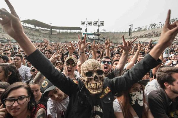 Vive Latino y el coronavirus: ¿Era necesario poner en riesgo a 40.000 personas?