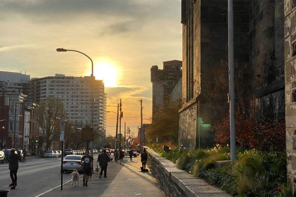 Multa de $100 de Filadelfia por violaciones de "quedarse en casa" entre las más bajas de la nación