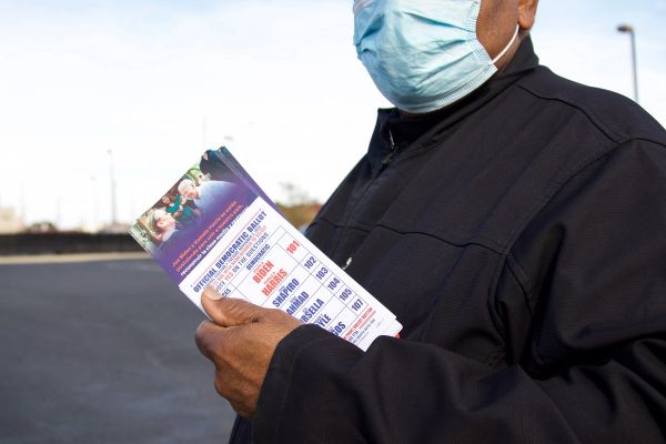 ‘Quiero ayudar a la gente para que sigan votando por el candidato que quieran’.